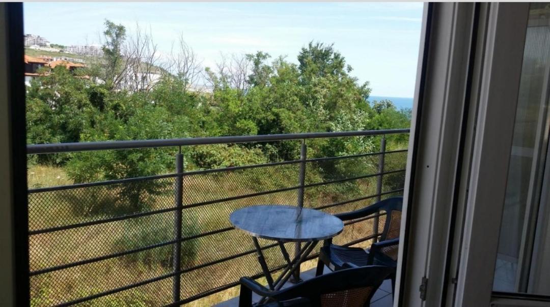 Rose Apartment On The Beach Bjala Kültér fotó